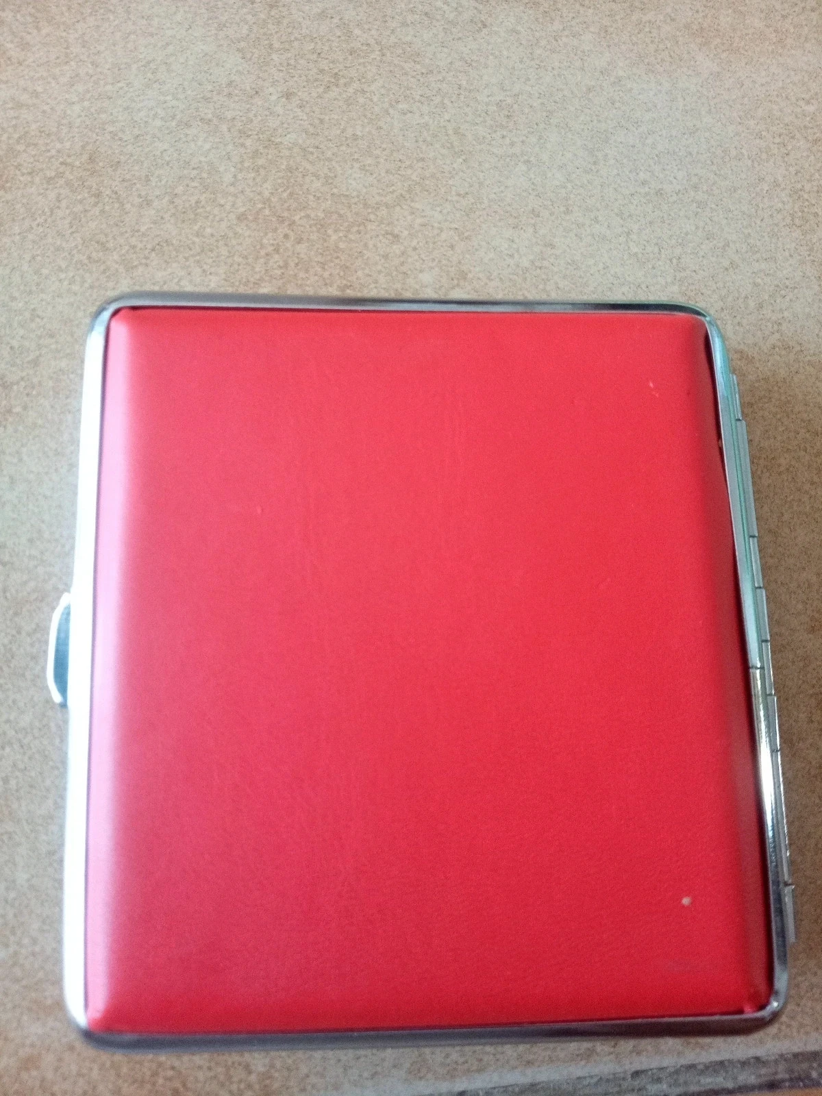 Red rigid cigarette case with embossed skull - Rock / Gothic style – photo 9